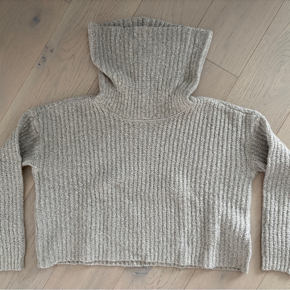 Cropped wool turtleneck sweater